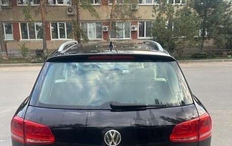 Volkswagen Touareg III, 2011 год, 1 780 000 рублей, 5 фотография