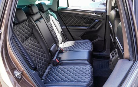 Volkswagen Tiguan II, 2017 год, 2 090 000 рублей, 7 фотография