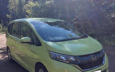 Honda Freed II, 2018 год, 1 900 000 рублей, 1 фотография