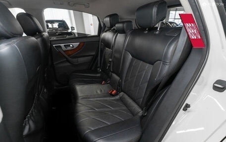 Infiniti FX II, 2012 год, 1 980 000 рублей, 13 фотография