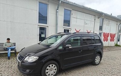 Volkswagen Touran III, 2008 год, 540 000 рублей, 1 фотография