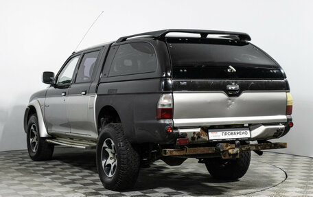 Mitsubishi L200 III рестайлинг, 2005 год, 549 585 рублей, 7 фотография