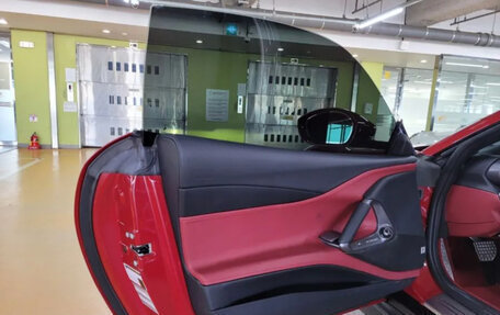 Ferrari 812, 2021 год, 36 467 752 рублей, 7 фотография