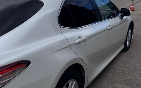 Toyota Camry, 2020 год, 3 050 000 рублей, 7 фотография