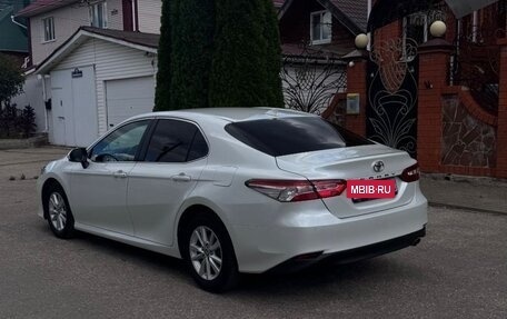 Toyota Camry, 2020 год, 3 050 000 рублей, 8 фотография