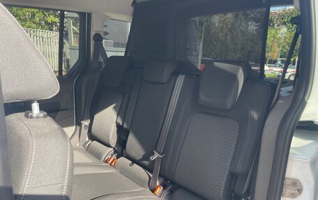 Ford Tourneo Connect II рестайлинг, 2019 год, 1 900 000 рублей, 12 фотография
