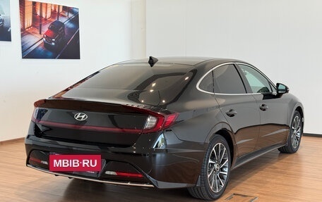 Hyundai Sonata VIII, 2021 год, 2 750 000 рублей, 2 фотография