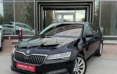 Skoda Superb III рестайлинг, 2021 год, 2 850 000 рублей, 1 фотография
