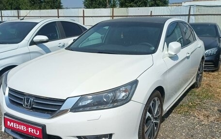 Honda Accord IX рестайлинг, 2013 год, 1 280 000 рублей, 1 фотография