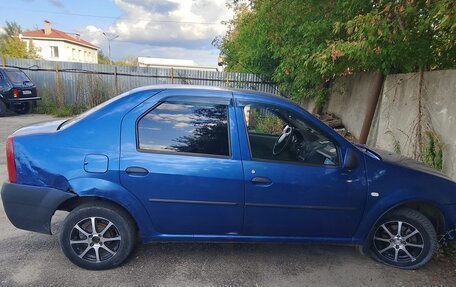 Renault Logan I, 2006 год, 200 000 рублей, 2 фотография
