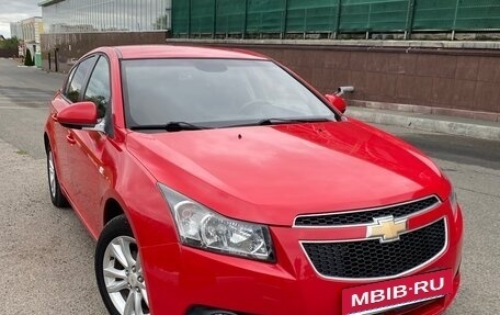 Chevrolet Cruze II, 2012 год, 900 000 рублей, 3 фотография