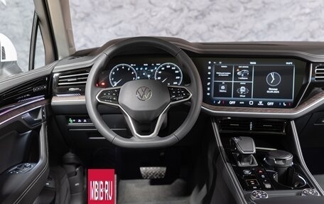 Volkswagen Touareg III, 2024 год, 10 290 000 рублей, 13 фотография