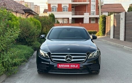 Mercedes-Benz E-Класс, 2019 год, 3 480 000 рублей, 4 фотография