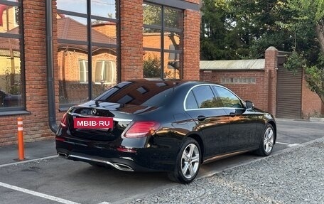 Mercedes-Benz E-Класс, 2019 год, 3 480 000 рублей, 9 фотография