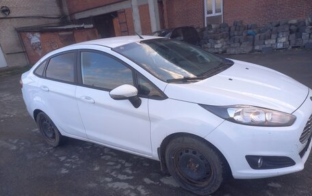 Ford Fiesta, 2016 год, 690 000 рублей, 2 фотография