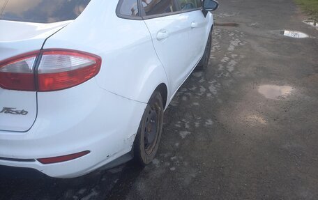 Ford Fiesta, 2016 год, 690 000 рублей, 5 фотография