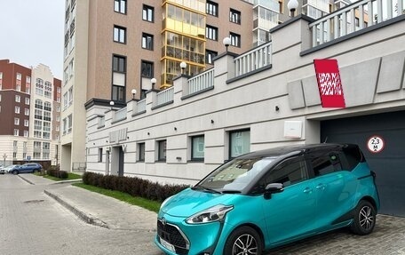 Toyota Sienta II, 2019 год, 1 380 000 рублей, 6 фотография