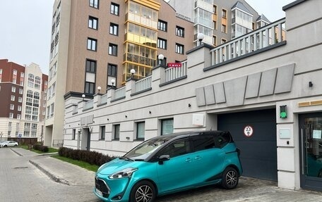 Toyota Sienta II, 2019 год, 1 380 000 рублей, 7 фотография