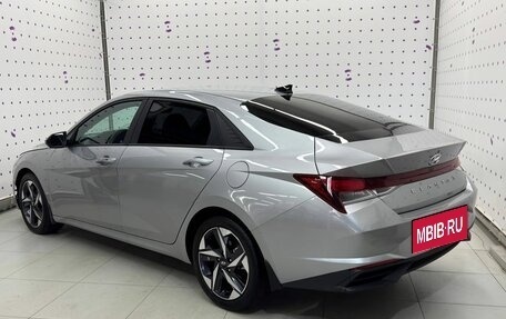 Hyundai Elantra, 2022 год, 2 550 000 рублей, 8 фотография