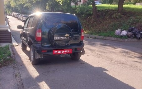 Chevrolet Niva I рестайлинг, 2004 год, 170 000 рублей, 2 фотография