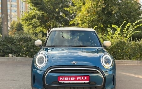 MINI Hatch, 2021 год, 2 990 000 рублей, 2 фотография