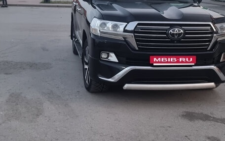 Toyota Land Cruiser 200, 2016 год, 5 150 000 рублей, 2 фотография