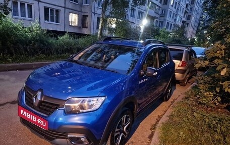 Renault Sandero II рестайлинг, 2020 год, 1 700 000 рублей, 2 фотография