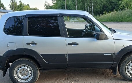 Chevrolet Niva I рестайлинг, 2011 год, 400 000 рублей, 3 фотография