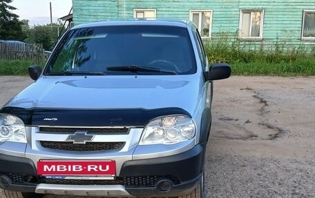 Chevrolet Niva I рестайлинг, 2011 год, 400 000 рублей, 2 фотография