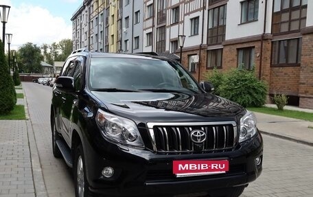 Toyota Land Cruiser Prado 150 рестайлинг 2, 2010 год, 3 650 000 рублей, 3 фотография