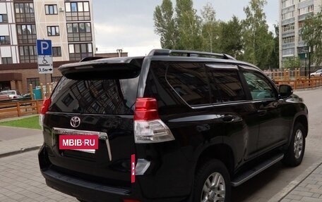 Toyota Land Cruiser Prado 150 рестайлинг 2, 2010 год, 3 650 000 рублей, 5 фотография