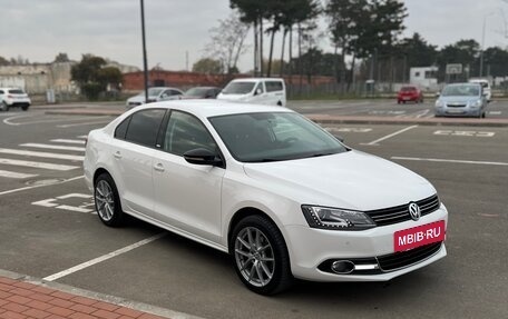 Volkswagen Jetta VI, 2014 год, 1 385 000 рублей, 3 фотография