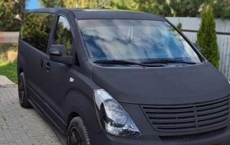 Hyundai Grand Starex Grand Starex I рестайлинг 2, 2009 год, 1 700 000 рублей, 3 фотография