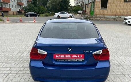 BMW 3 серия, 2007 год, 900 000 рублей, 5 фотография