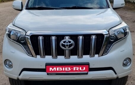 Toyota Land Cruiser Prado 150 рестайлинг 2, 2014 год, 3 300 000 рублей, 2 фотография