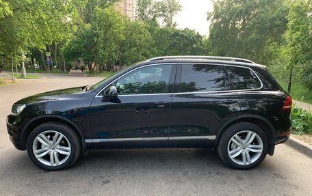 Volkswagen Touareg III, 2011 год, 2 473 000 рублей, 4 фотография