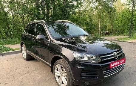 Volkswagen Touareg III, 2011 год, 2 473 000 рублей, 2 фотография