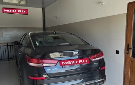 KIA Optima IV, 2019 год, 2 400 000 рублей, 3 фотография