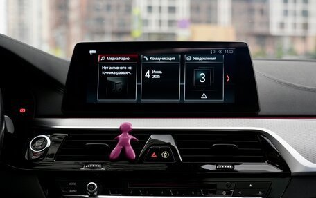 BMW 5 серия, 2018 год, 3 750 000 рублей, 9 фотография