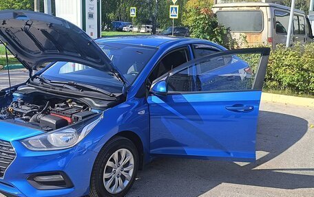 Hyundai Solaris II рестайлинг, 2017 год, 1 350 000 рублей, 7 фотография