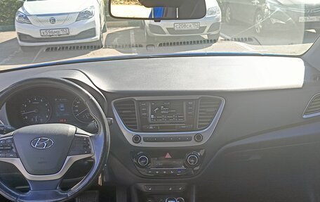 Hyundai Solaris II рестайлинг, 2017 год, 1 350 000 рублей, 8 фотография
