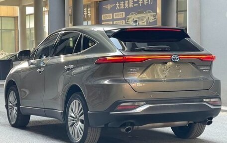 Toyota Harrier, 2022 год, 3 064 000 рублей, 2 фотография