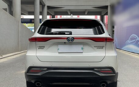 Toyota Harrier, 2022 год, 2 996 000 рублей, 3 фотография