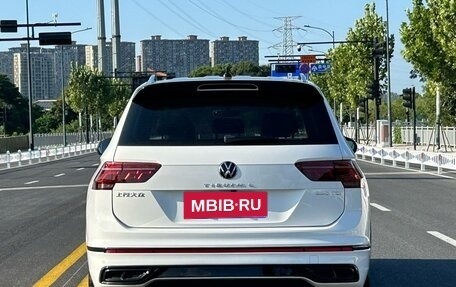 Volkswagen Tiguan II, 2022 год, 2 138 000 рублей, 4 фотография