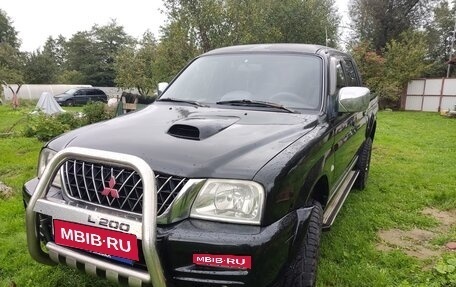 Mitsubishi L200 III рестайлинг, 2003 год, 550 000 рублей, 1 фотография