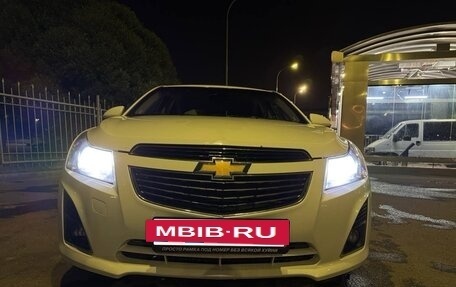 Chevrolet Cruze II, 2013 год, 900 000 рублей, 2 фотография