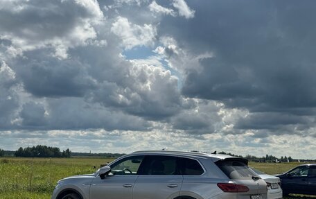 Volkswagen Touareg III, 2020 год, 5 400 000 рублей, 2 фотография