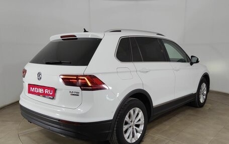 Volkswagen Tiguan II, 2017 год, 2 180 000 рублей, 5 фотография