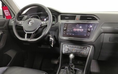 Volkswagen Tiguan II, 2017 год, 2 180 000 рублей, 9 фотография