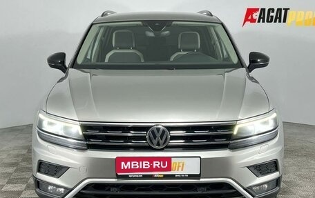 Volkswagen Tiguan II, 2019 год, 2 485 000 рублей, 2 фотография